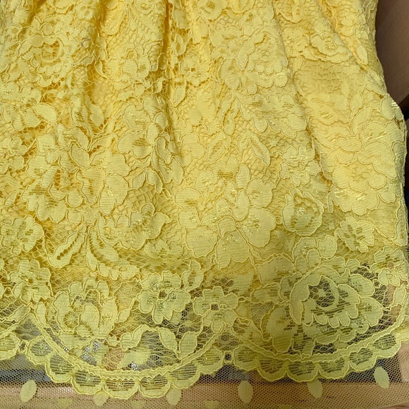 Golden yellow vintage-style lace dress - Picture 5 of 5